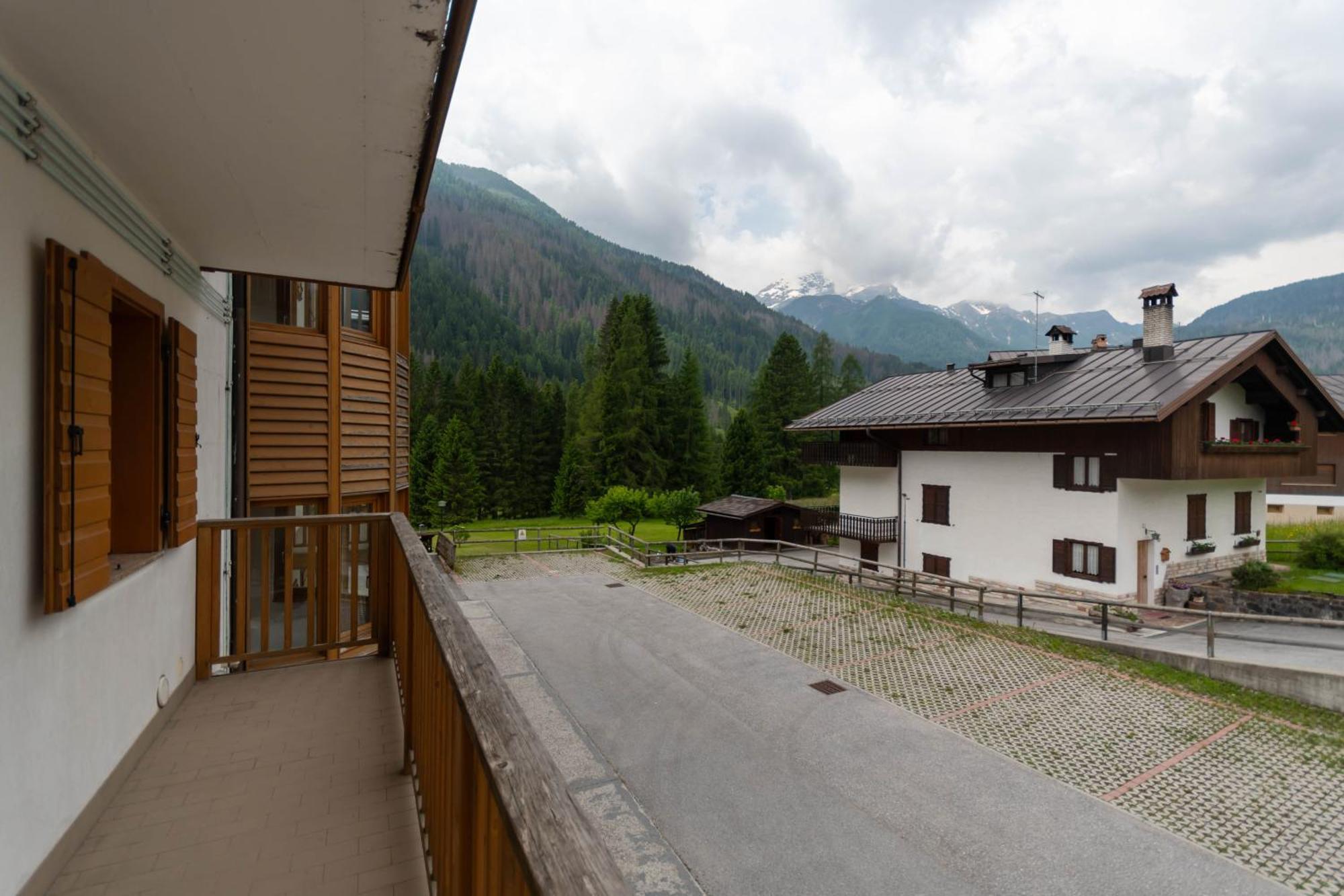 Casa Stella Lägenhet Falcade Exteriör bild