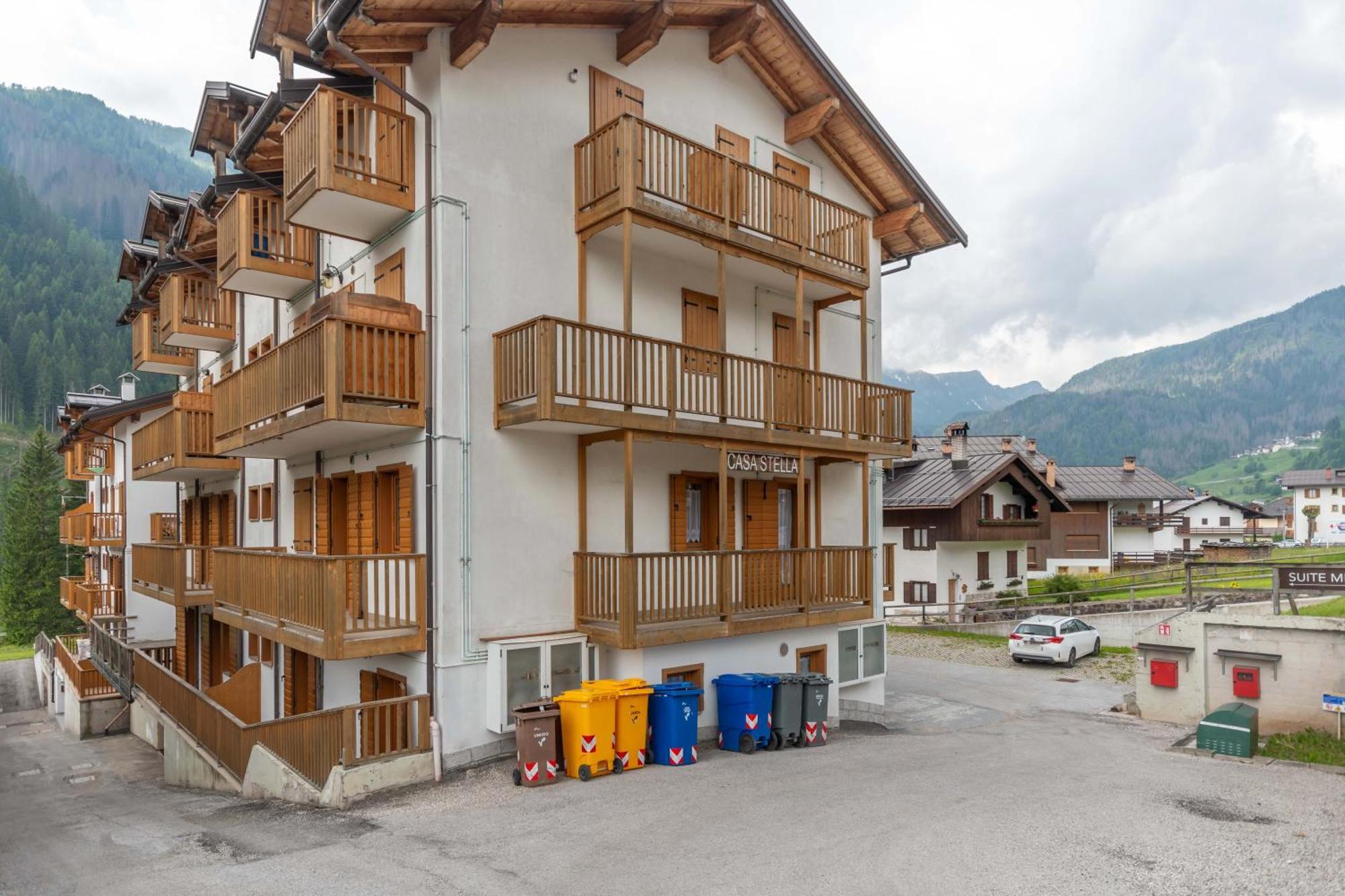 Casa Stella Lägenhet Falcade Exteriör bild