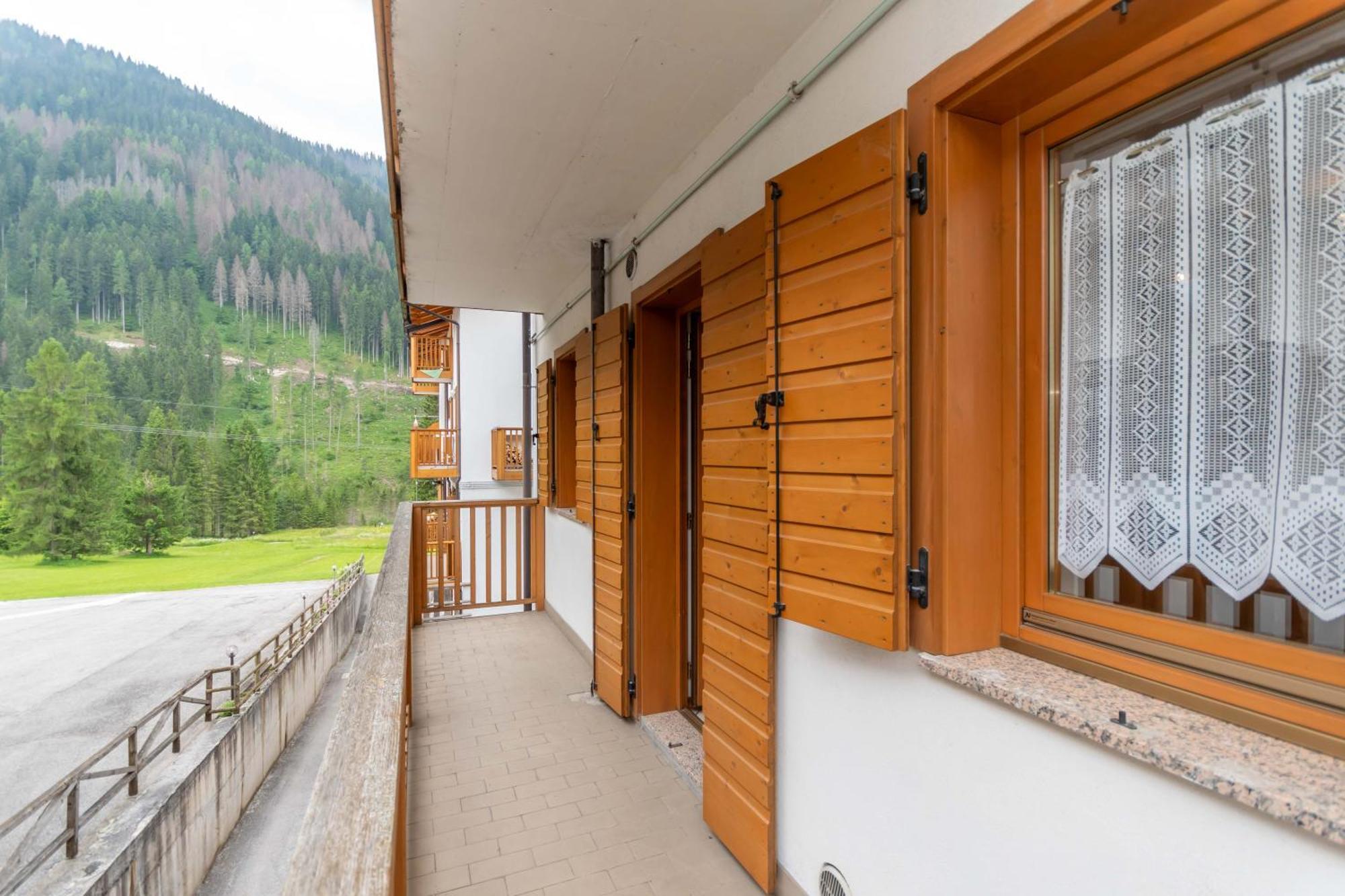 Casa Stella Lägenhet Falcade Exteriör bild