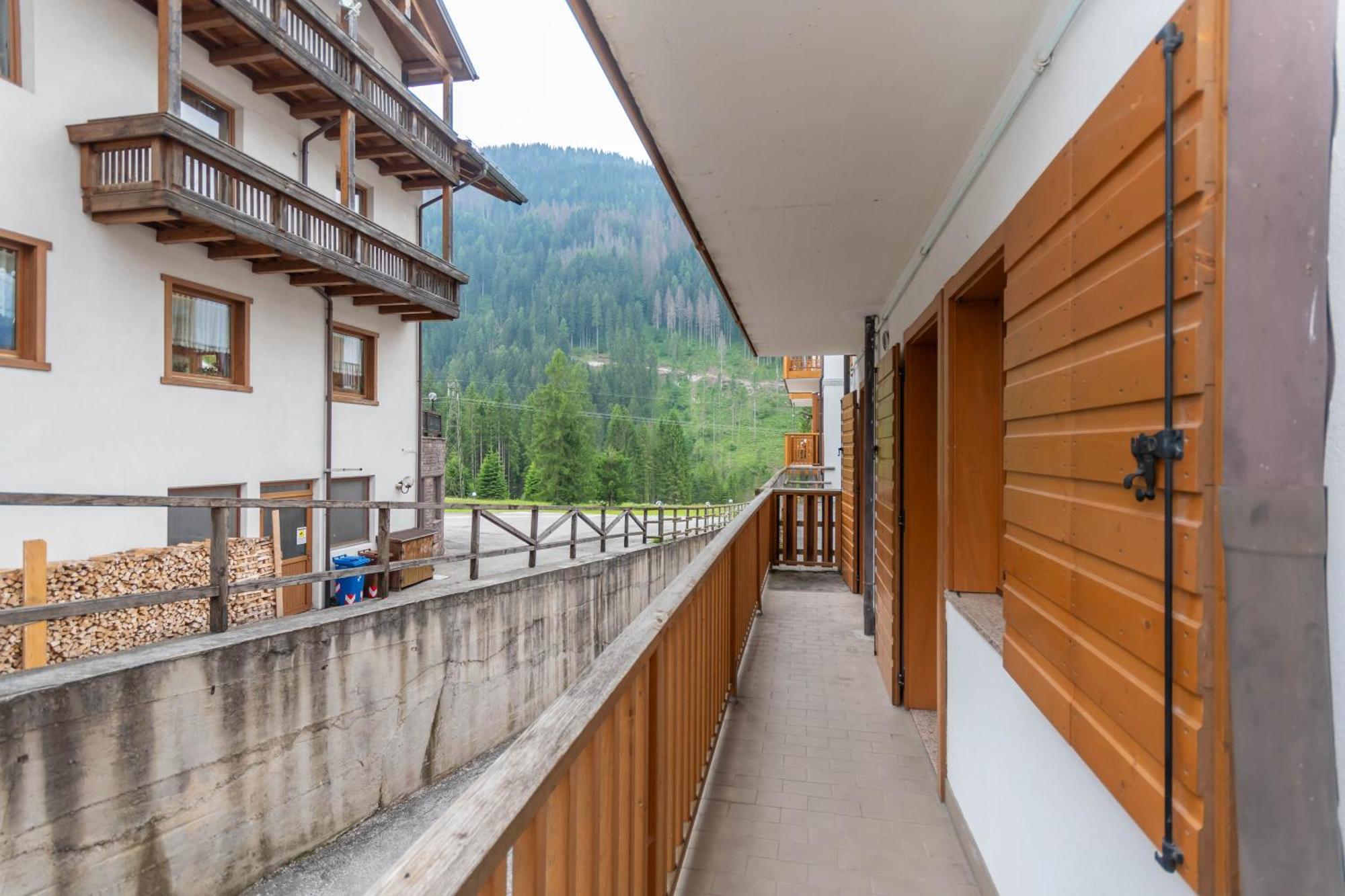 Casa Stella Lägenhet Falcade Exteriör bild